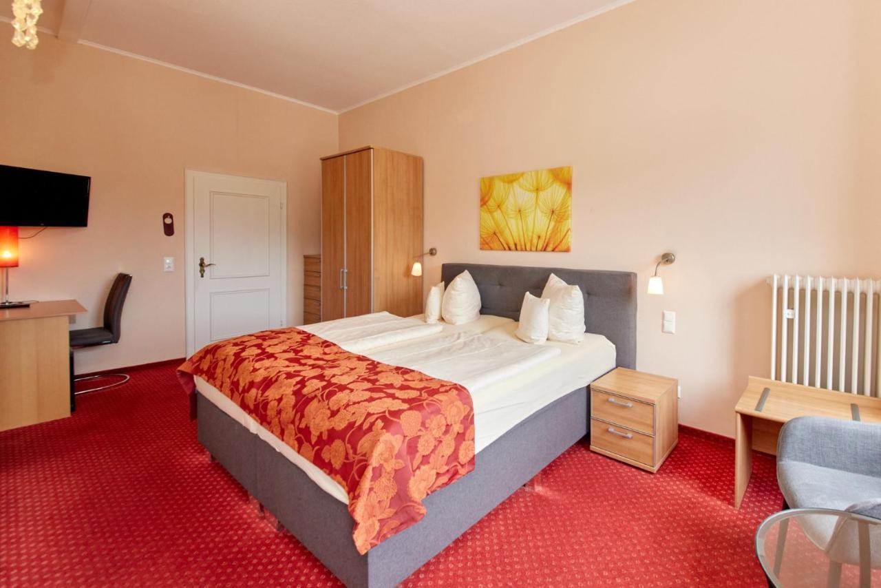 Moselhotel Roemischer Kaiser Бернкастель-Кюс Экстерьер фото